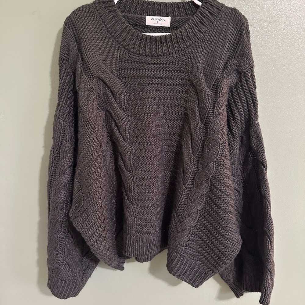 Zenana Outfitters Women's Gray Cable Knit Sweater